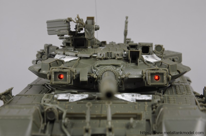 [模型网评测]MENG-1/35俄罗斯T-90主战坦克(带TBS-86推土铲)(TS-014)完全评测-开盒 - 第3张  | 制作坦克模型记录
