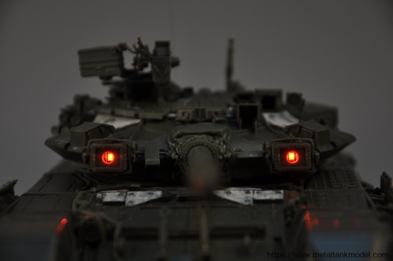 [模型网评测]MENG-1/35俄罗斯T-90主战坦克(带TBS-86推土铲)(TS-014)完全评测-开盒 - 第2张  | 制作坦克模型记录