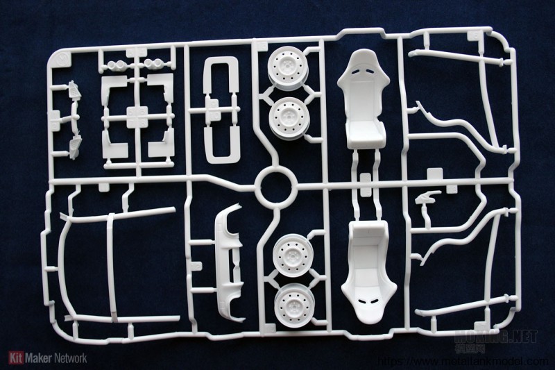 [开盒评测]田宫-1/24丰田Gazoo Racing TRD 86(2013TRD挑战赛)(24337)-简介 - 第4张  | 制作坦克模型记录