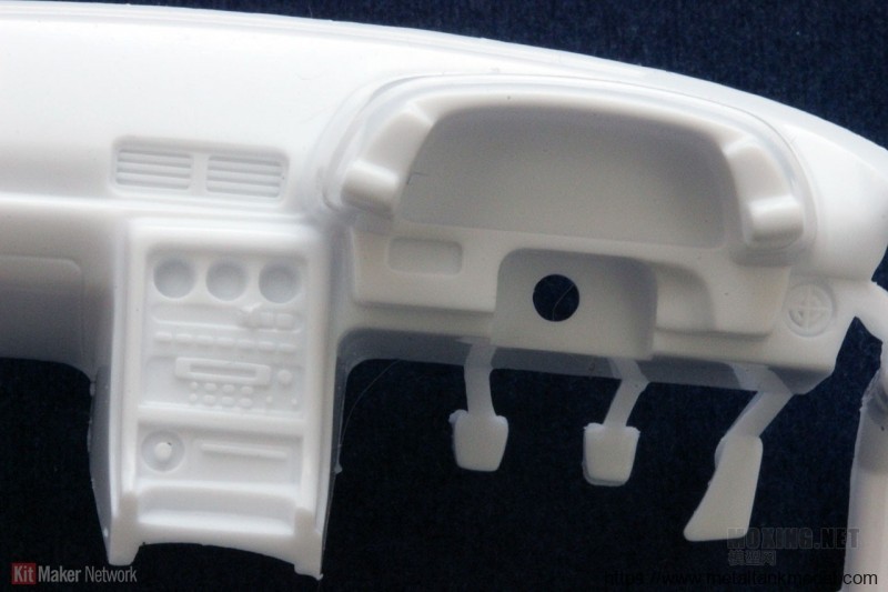[开盒评测]田宫-1/24尼桑(天际线)Skyline GT-R (R32)Nismo改装版(24341)-封绘与简介 - 第5张  | 制作坦克模型记录