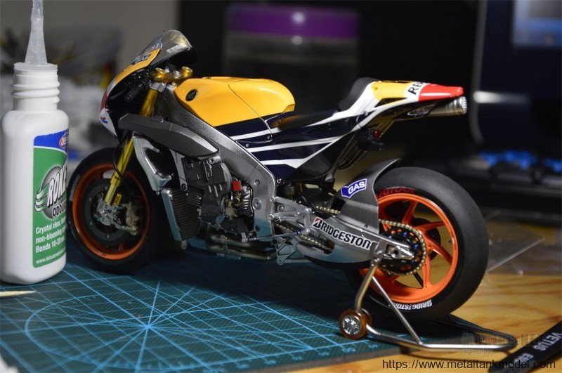 [模型网评测]田宫-1/12本田RC213V '14赛道摩托车(14130)-导语 - 第11张  | 制作坦克模型记录