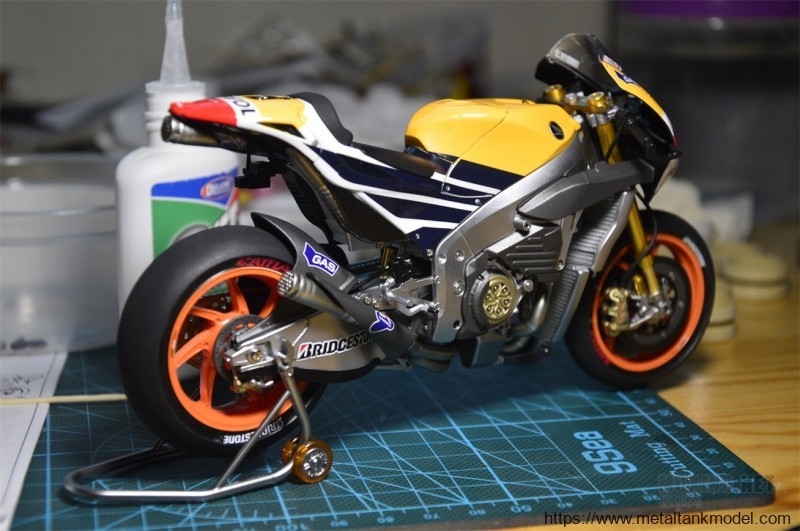 [模型网评测]田宫-1/12本田RC213V '14赛道摩托车(14130)-导语 - 第9张  | 制作坦克模型记录