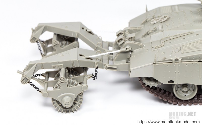 [模型网评测]MENG-1/35以色列NOCHRI DEGEM DALET重型车载扫雷滚系统(sps-021)-简介 - 第3张  | 制作坦克模型记录