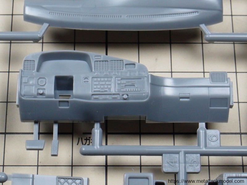 [模型网评测]田宫(24107)-1/24丰田陆地巡洋舰/兰德酷路泽VX80限量版-简介与开盒 - 第14张  | 制作坦克模型记录