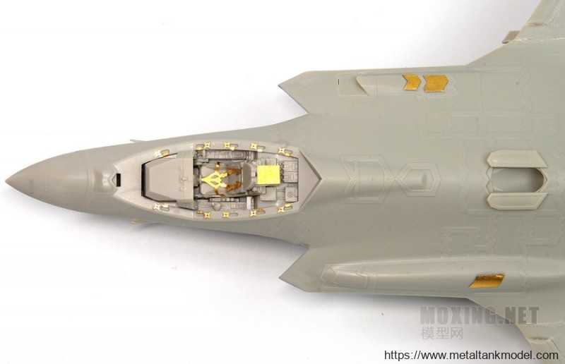 [坦克模型对比评测]MENG(LS007) VS 小鹰(80103)-1/48 F-35A