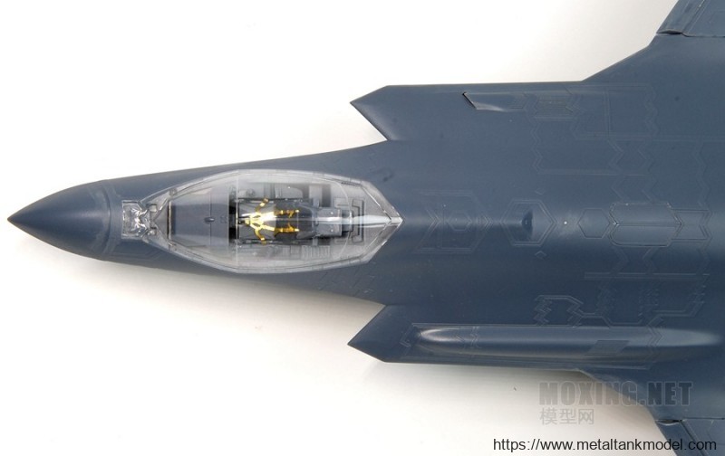 [坦克模型对比评测]MENG(LS007) VS 小鹰(80103)-1/48 F-35A