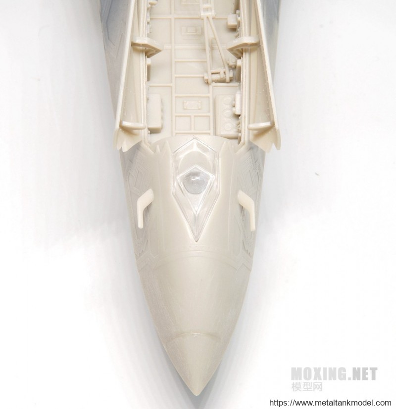 [坦克模型对比评测]MENG(LS007) VS 小鹰(80103)-1/48 F-35A