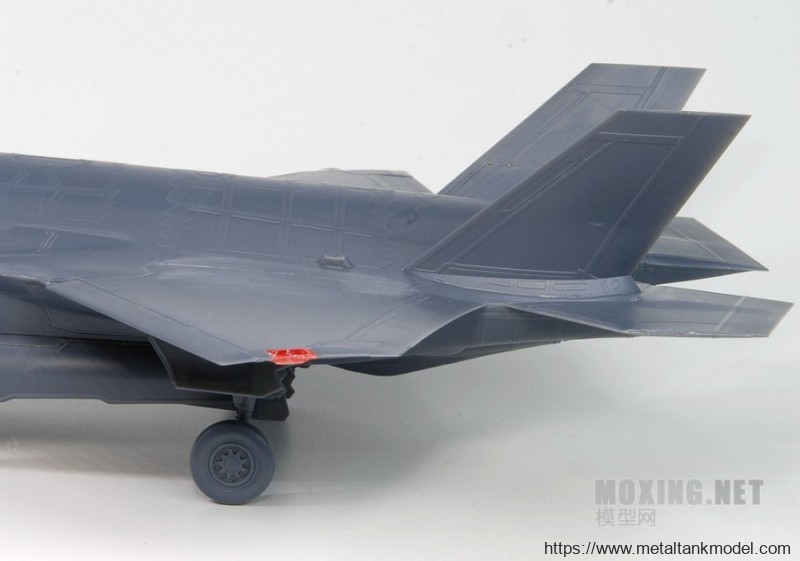 [坦克模型对比评测]MENG(LS007) VS 小鹰(80103)-1/48 F-35A