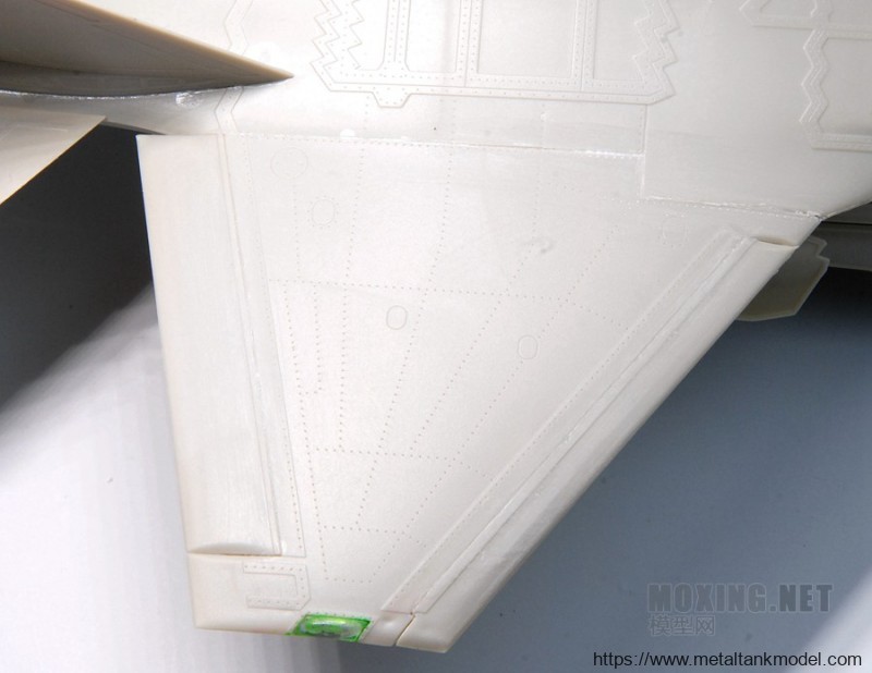 [坦克模型对比评测]MENG(LS007) VS 小鹰(80103)-1/48 F-35A