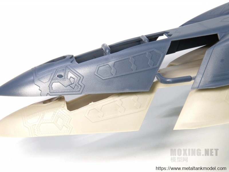 [坦克模型对比评测]MENG(LS007) VS 小鹰(80103)-1/48 F-35A