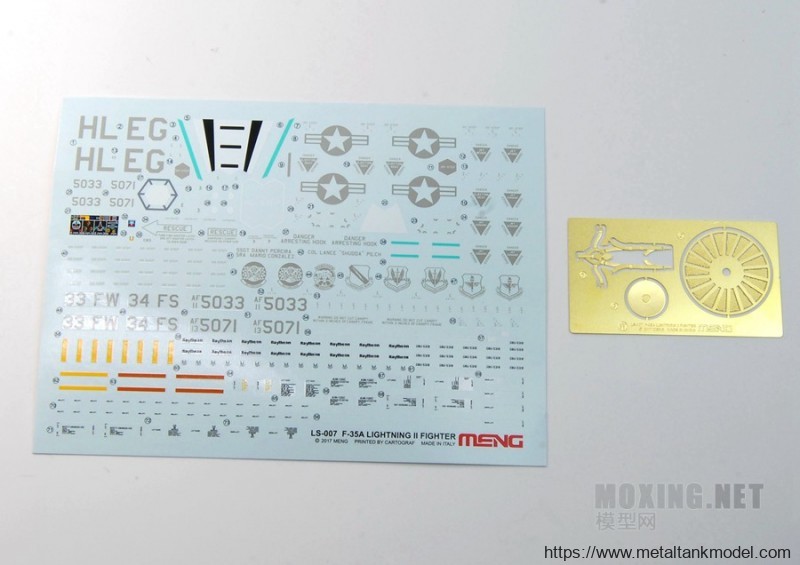 [坦克模型对比评测]MENG(LS007) VS 小鹰(80103)-1/48 F-35A