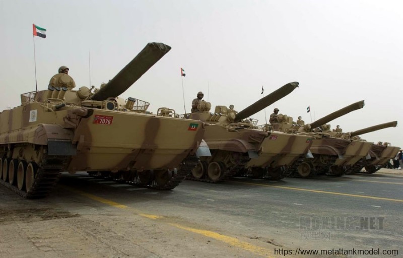 [模型网评测]号手-1/35阿联酋陆军BMP-3附加装甲型(01532)-简介及封绘