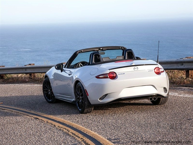 [模型网评测]田宫-1/24马自达MX-5/ROADSTER敞篷跑车(24342)-实车简介 - 第2张  | 制作坦克模型记录