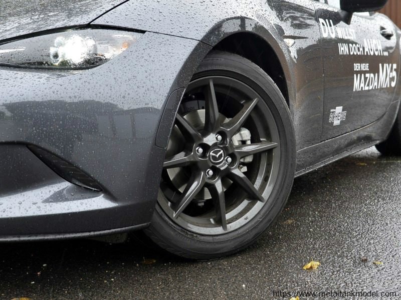 [模型网评测]田宫-1/24马自达MX-5/ROADSTER敞篷跑车(24342)-实车简介 - 第14张  | 制作坦克模型记录