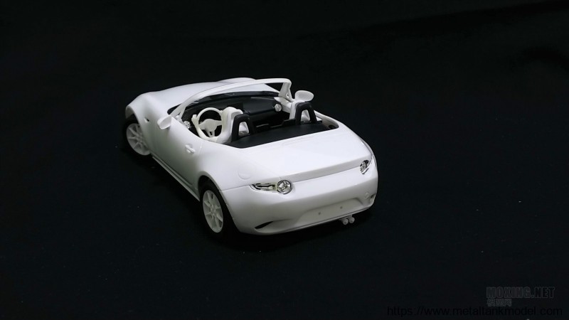 [模型网评测]田宫-1/24马自达MX-5/ROADSTER敞篷跑车(24342)-实车简介 - 第4张  | 制作坦克模型记录