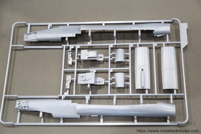 [模型网评测]MENG-1/72康维尔F-106A