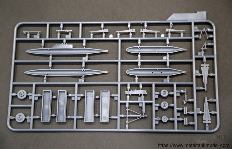 [模型网评测]MENG-1/72康维尔F-106A