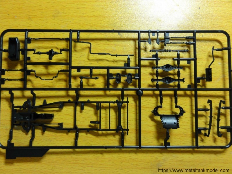 [开盒评测]MENG-1/35武装皮卡附军需品(VS-002)-封绘及简介 - 第9张  | 制作坦克模型记录
