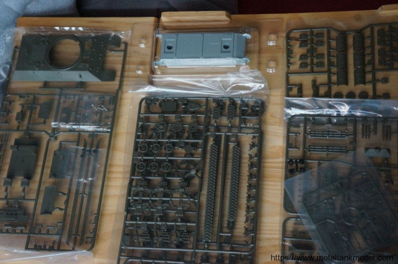[开盒评测]田宫-1/48美国M-10(中期型)坦克歼击车(32519)-封绘及简介 - 第5张  | 制作坦克模型记录