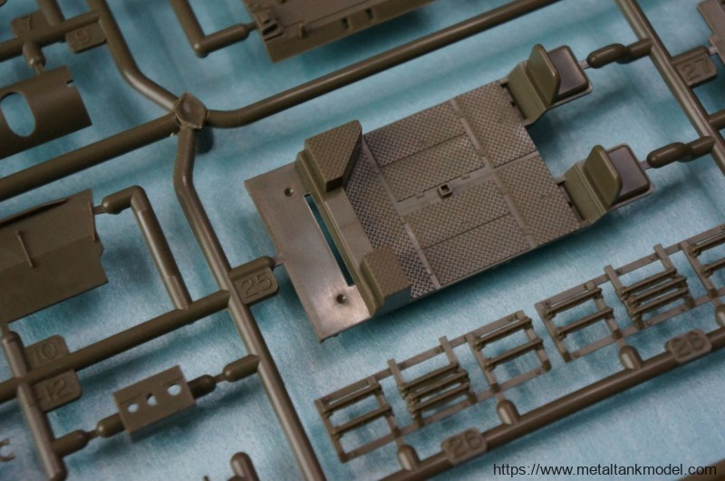 [开盒评测]田宫-1/48美国M-10(中期型)坦克歼击车(32519)-封绘及简介 - 第3张  | 制作坦克模型记录