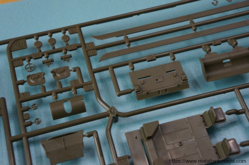 [开盒评测]田宫-1/48美国M-10(中期型)坦克歼击车(32519)-封绘及简介 - 第4张  | 制作坦克模型记录