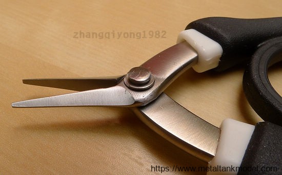[工具评测]田宫-蚀刻片钳-小号短嘴(74084)/大号长嘴(74067)-74084小号短嘴蚀刻片钳简介 - 第2张  | 制作坦克模型记录