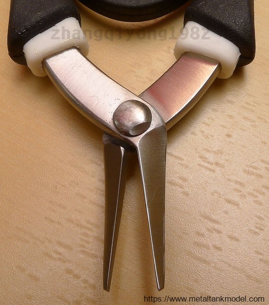 [工具评测]田宫-蚀刻片钳-小号短嘴(74084)/大号长嘴(74067)-74084小号短嘴蚀刻片钳简介 - 第5张  | 制作坦克模型记录