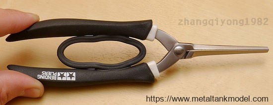 [工具评测]田宫-蚀刻片钳-小号短嘴(74084)/大号长嘴(74067)-74084小号短嘴蚀刻片钳简介 - 第1张  | 制作坦克模型记录