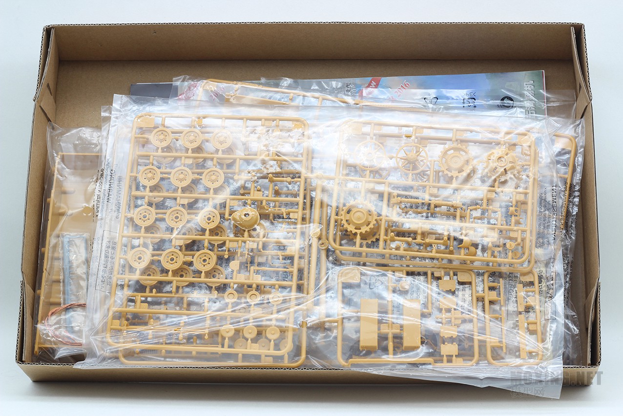 [模型网评测]威骏(CB35119)-1/35德国三号突击炮E型(东线战场1942)-简介 - 第4张  | 制作坦克模型记录
