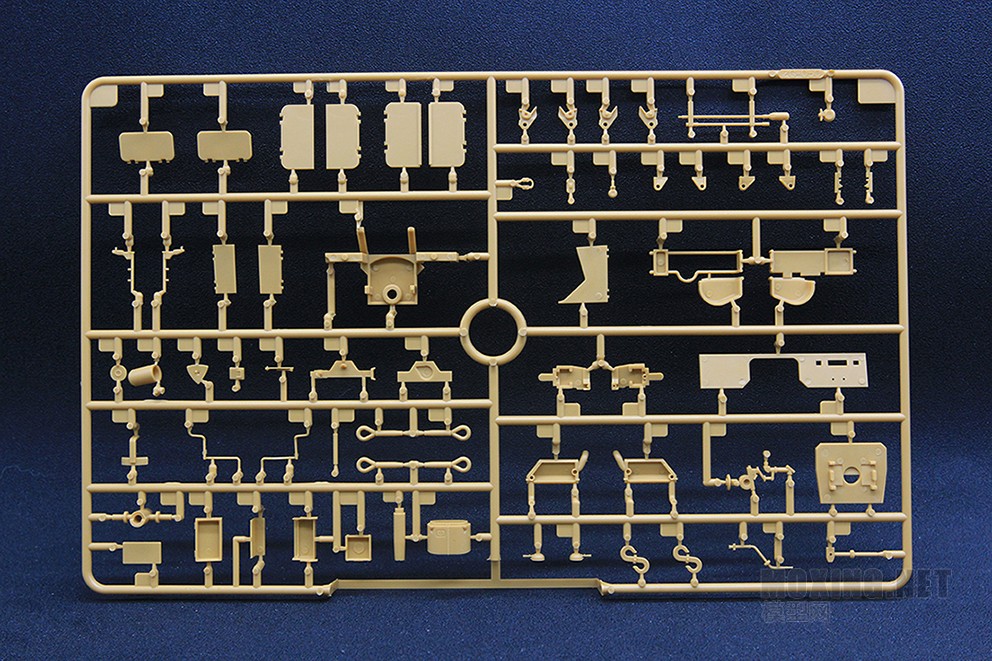 [模型网评测]威骏-1/35德国三号突击炮E型(CB35118)-实车简介 - 第7张  | 制作坦克模型记录