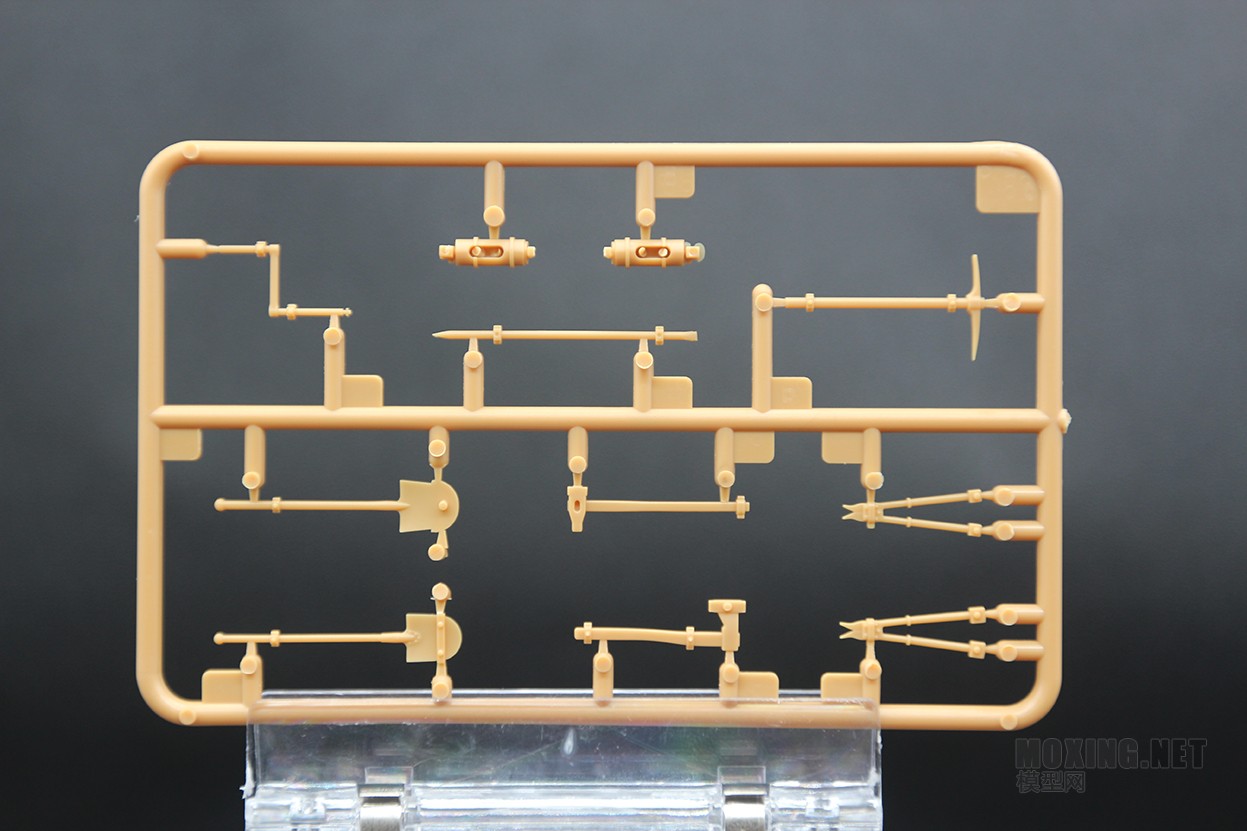 [模型网评测]威骏-1/35德国三号突击炮E型(CB35118)-实车简介 - 第2张  | 制作坦克模型记录