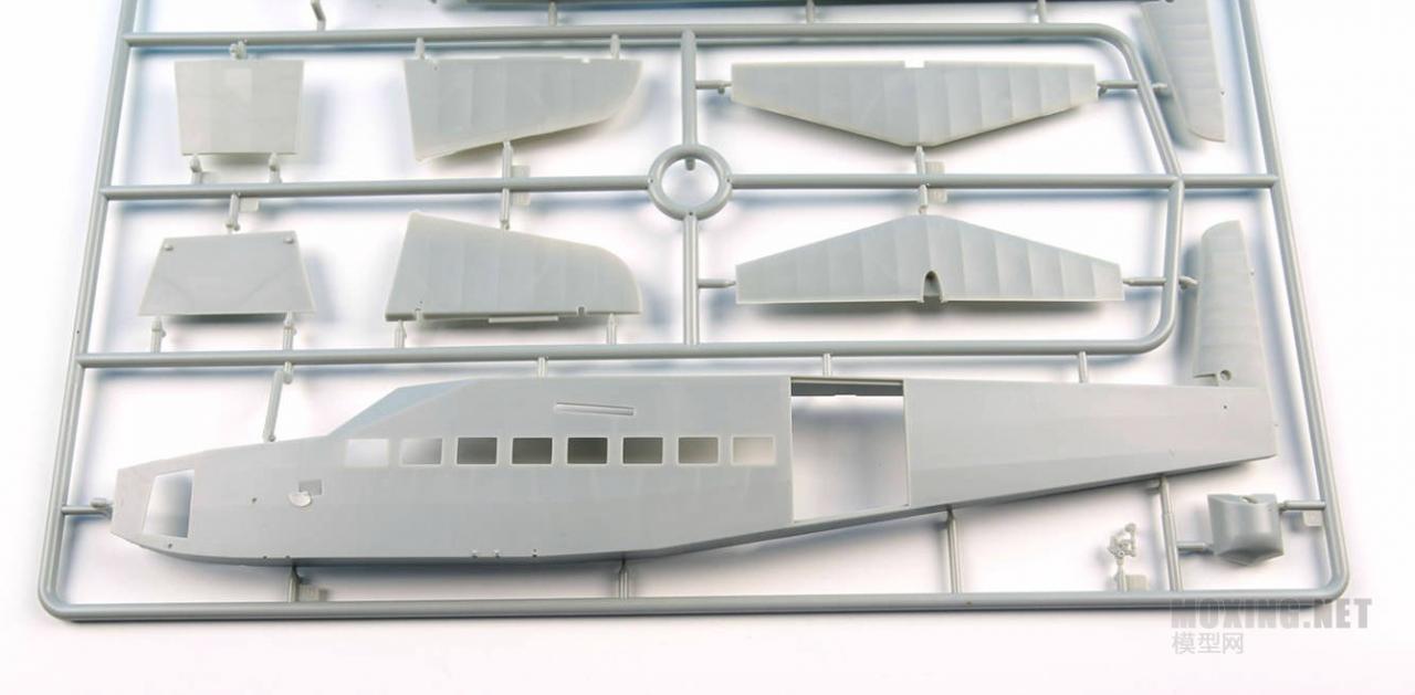 [模型网评测]威骏(CB35039)-1/35德国DFS 230 B-1型突击滑翔机与伞兵组-简介 - 第2张  | 制作坦克模型记录