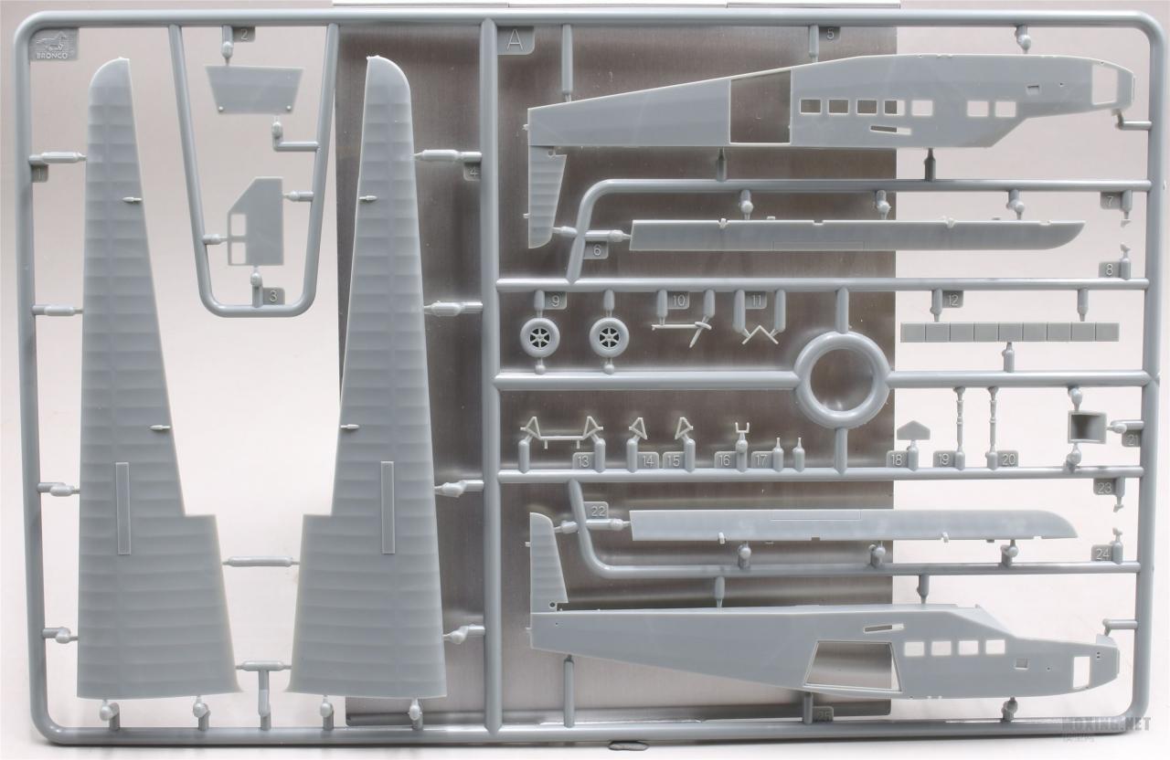 [模型网评测]威骏(GB7008)-1/35德国DFS230B-1轻型突击滑翔机-开盒 - 第3张  | 制作坦克模型记录