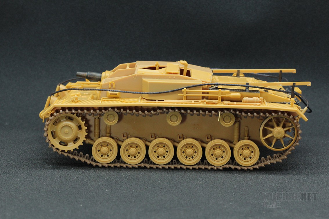 [模型网评测]威骏-1/35德国三号突击炮E型(CB35118)-实车简介 - 第4张  | 制作坦克模型记录