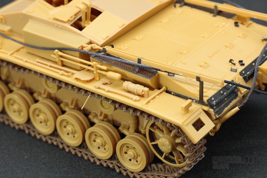 [模型网评测]威骏-1/35德国三号突击炮E型(CB35118)-实车简介 - 第8张  | 制作坦克模型记录