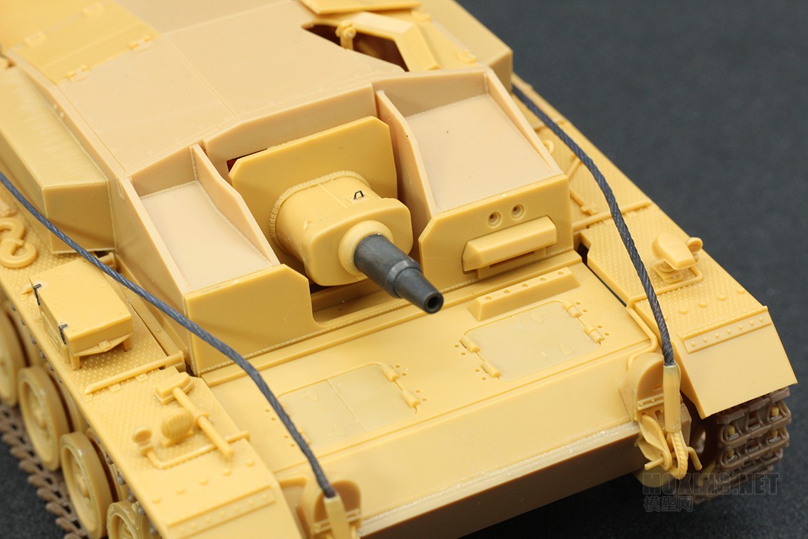 [模型网评测]威骏-1/35德国三号突击炮E型(CB35118)-实车简介 - 第11张  | 制作坦克模型记录