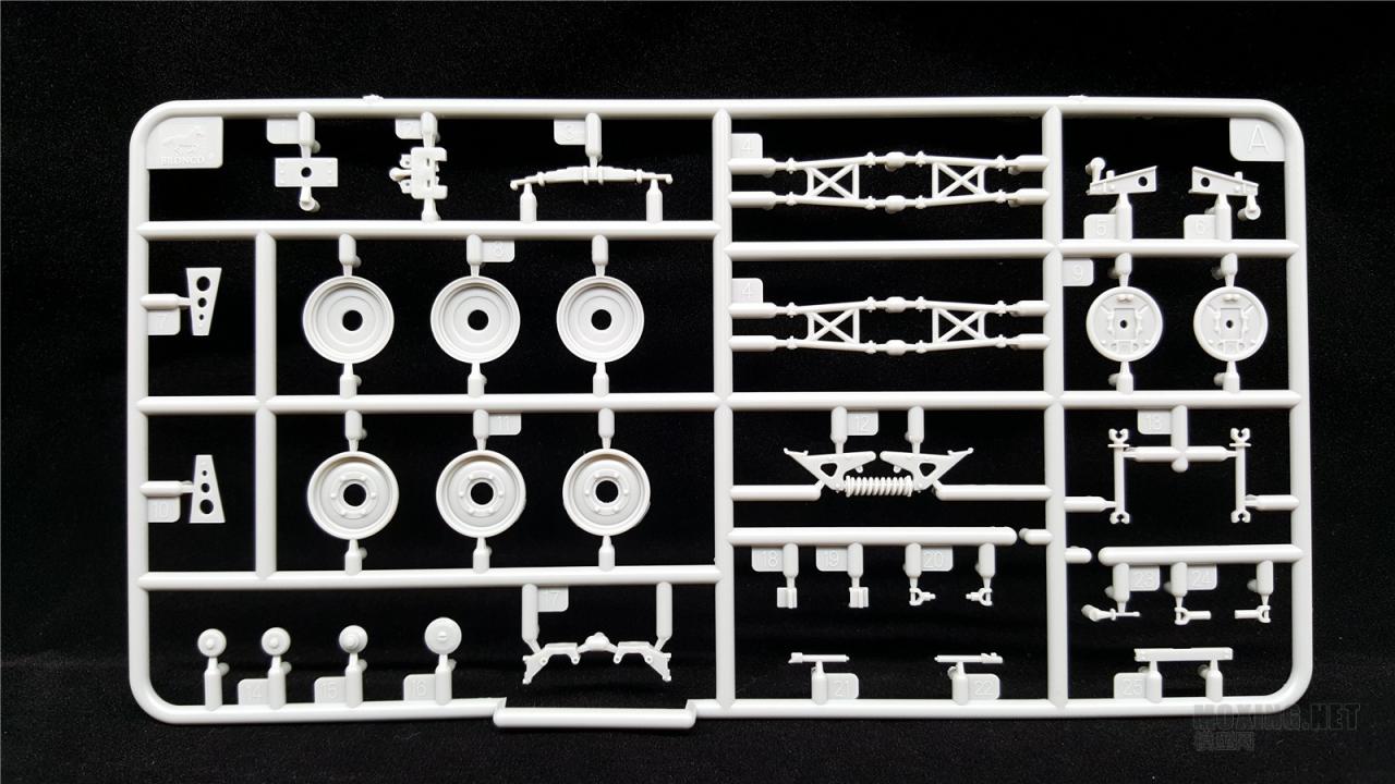 [模型网评测]威骏(CB35133)-1/35克虏伯Kfz.69牵引车(早期型)与37mm Pak36反坦克炮-简介及开盒 - 第1张  | 制作坦克模型记录