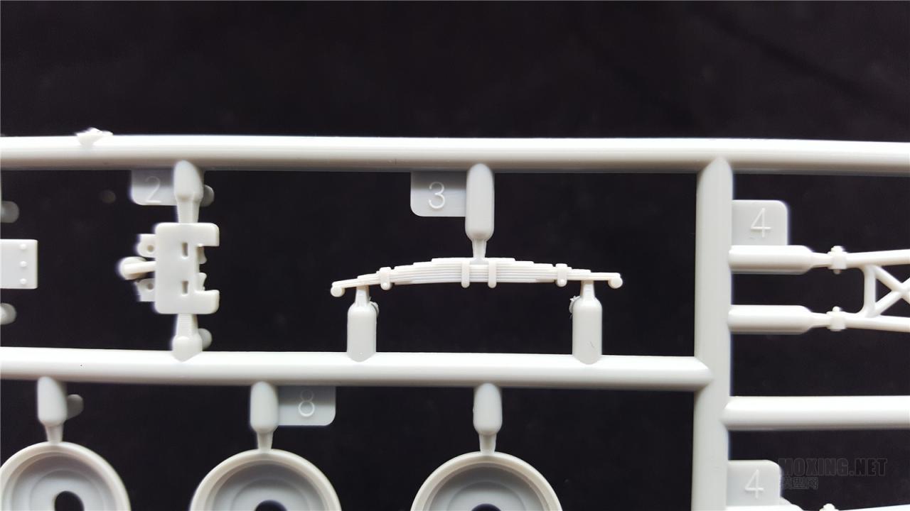 [模型网评测]威骏(CB35133)-1/35克虏伯Kfz.69牵引车(早期型)与37mm Pak36反坦克炮-简介及开盒 - 第1张  | 制作坦克模型记录