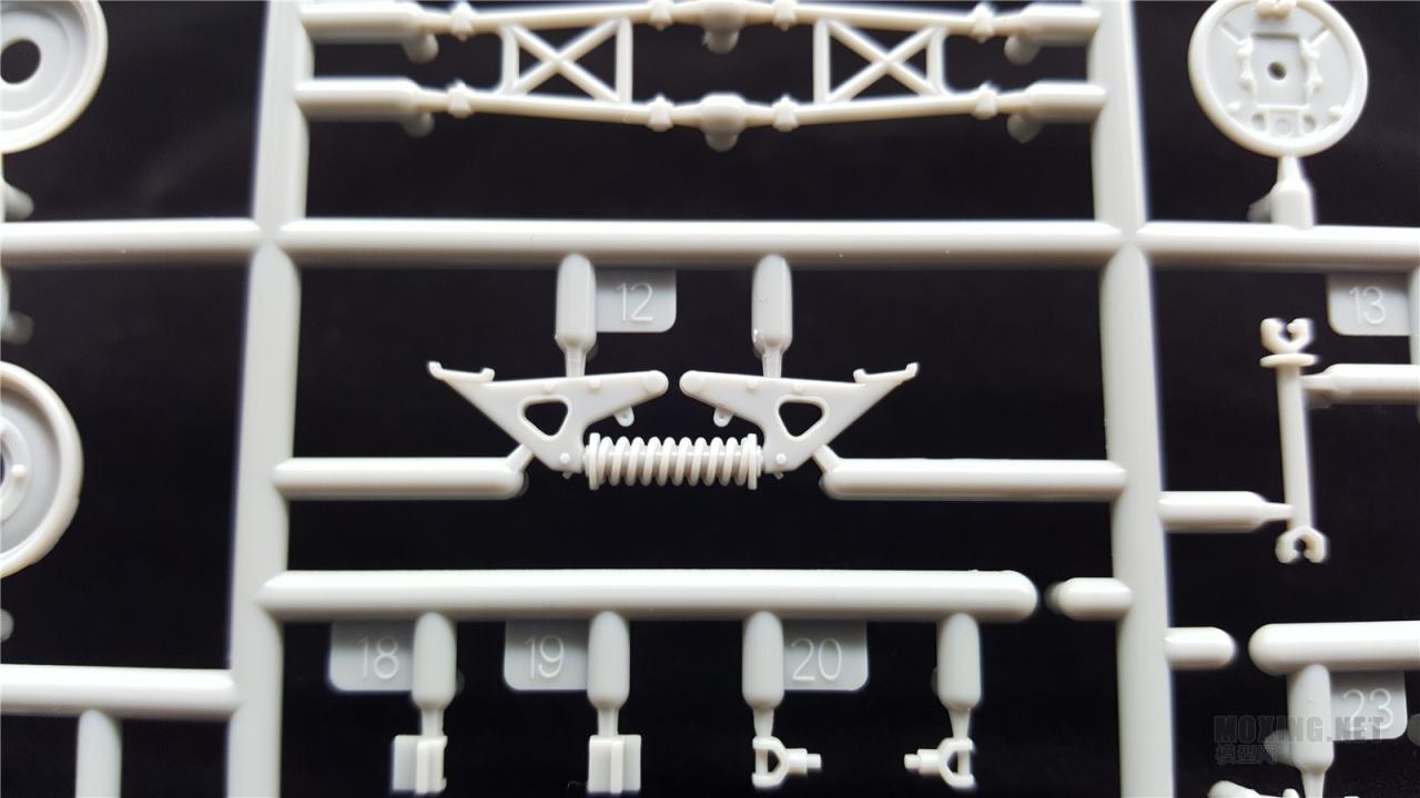 [模型网评测]威骏(CB35133)-1/35克虏伯Kfz.69牵引车(早期型)与37mm Pak36反坦克炮-简介及开盒 - 第2张  | 制作坦克模型记录