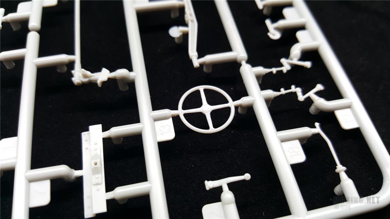 [模型网评测]威骏(CB35133)-1/35克虏伯Kfz.69牵引车(早期型)与37mm Pak36反坦克炮-简介及开盒 - 第5张  | 制作坦克模型记录