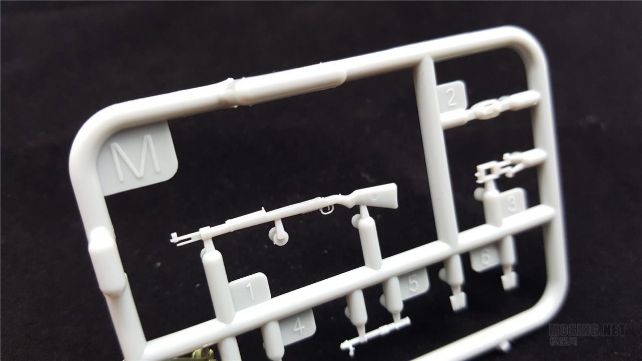 [模型网评测]威骏(CB35133)-1/35克虏伯Kfz.69牵引车(早期型)与37mm Pak36反坦克炮-简介及开盒 - 第22张  | 制作坦克模型记录