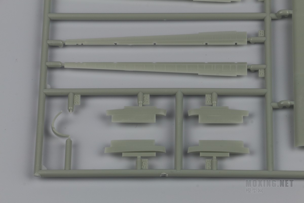 [模型网评测]威望-1/72英国哈利法克斯B MK.III轰炸机(04936)-实机简介 - 第2张  | 制作坦克模型记录