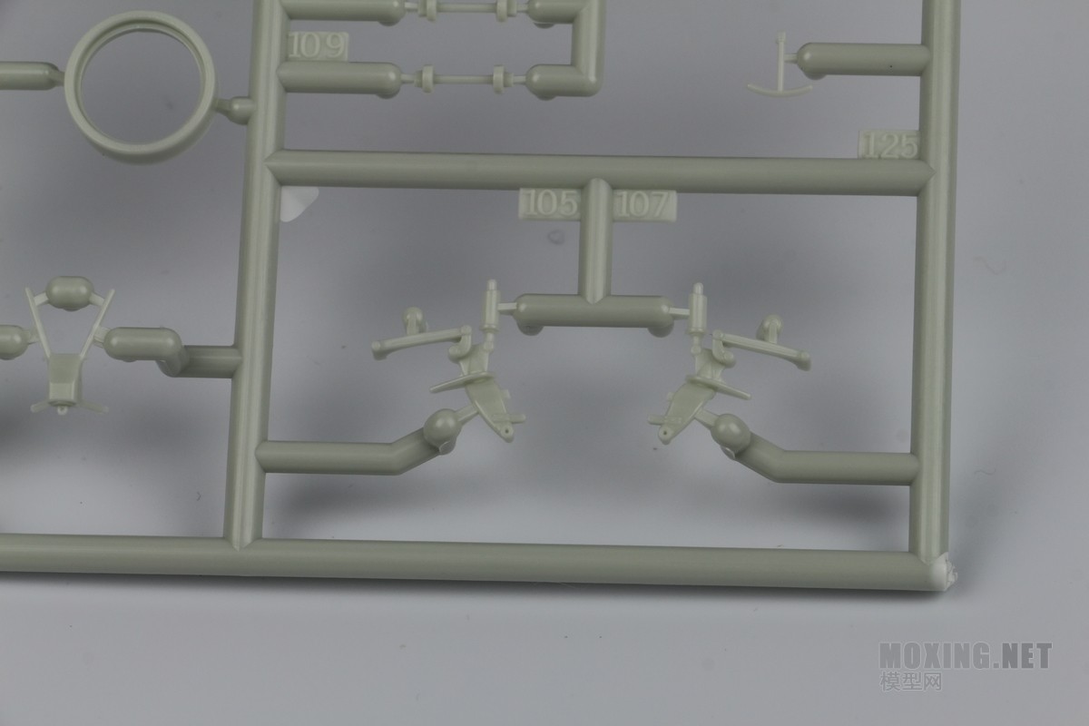 [模型网评测]威望-1/72英国哈利法克斯B MK.III轰炸机(04936)-实机简介 - 第16张  | 制作坦克模型记录