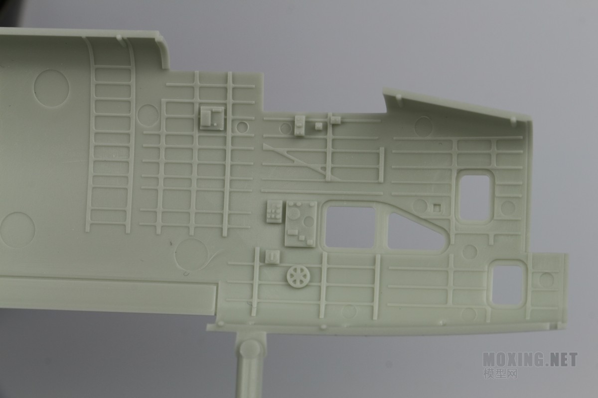 [模型网评测]威望-1/72英国哈利法克斯B MK.III轰炸机(04936)-实机简介 - 第8张  | 制作坦克模型记录