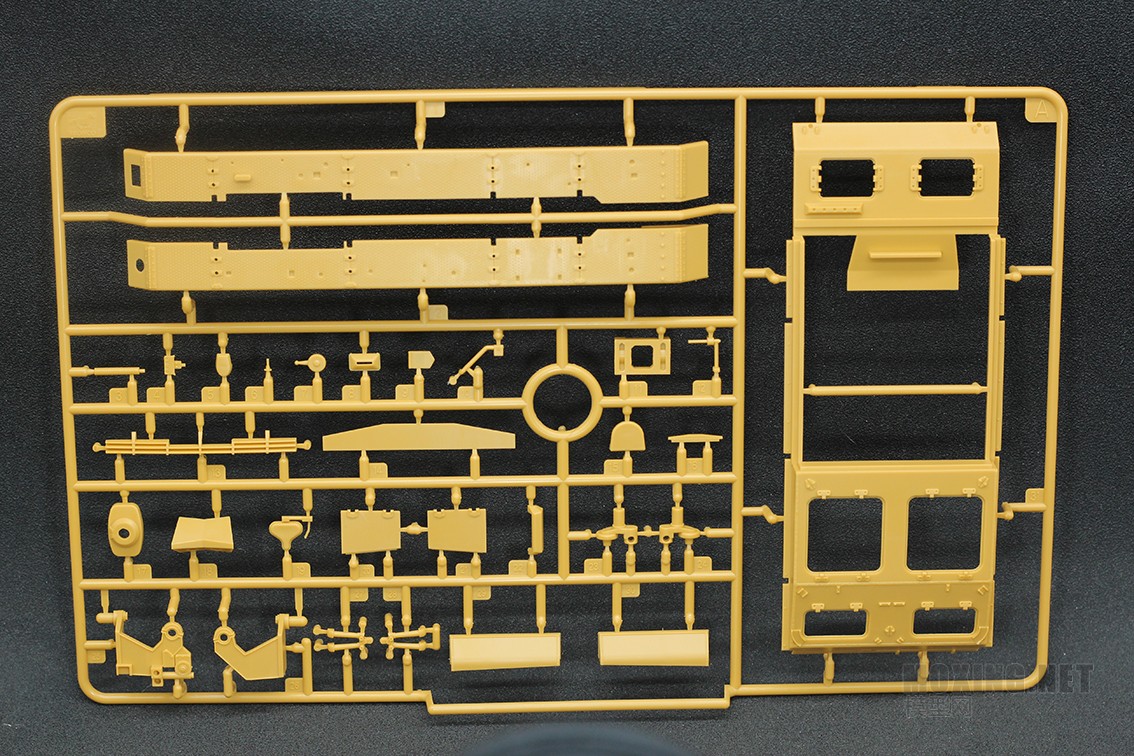[模型网评测]威骏-1/35德国三号突击炮D型北非战场(CB35117)-开盒简介 - 第1张  | 制作坦克模型记录