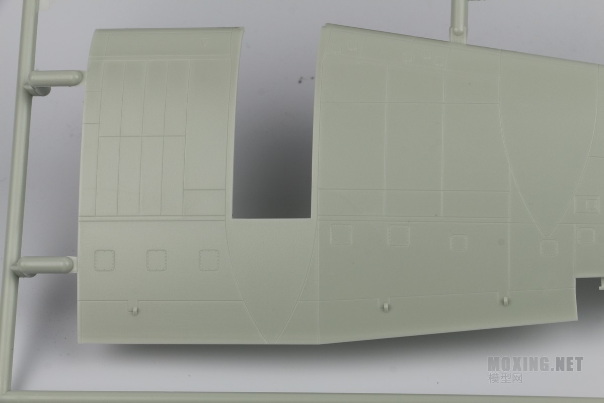 [模型网评测]威望-1/72英国哈利法克斯B MK.III轰炸机(04936)-实机简介 - 第2张  | 制作坦克模型记录