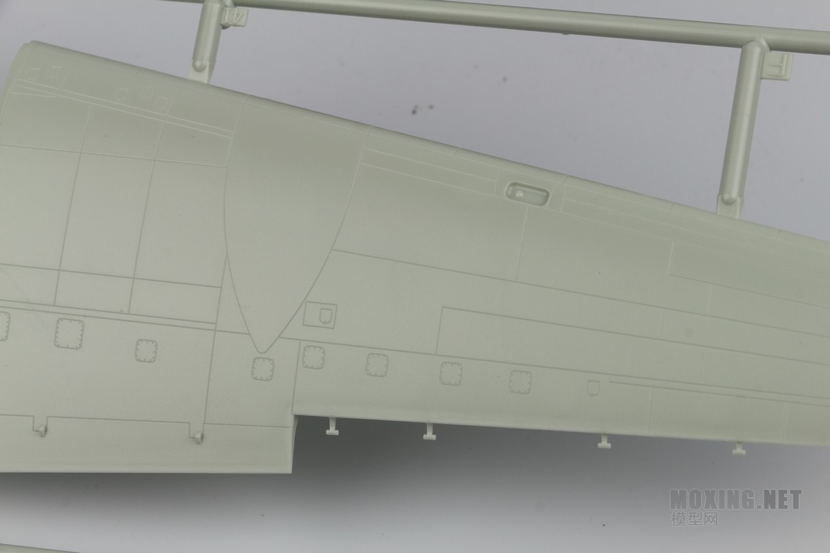 [模型网评测]威望-1/72英国哈利法克斯B MK.III轰炸机(04936)-实机简介 - 第3张  | 制作坦克模型记录