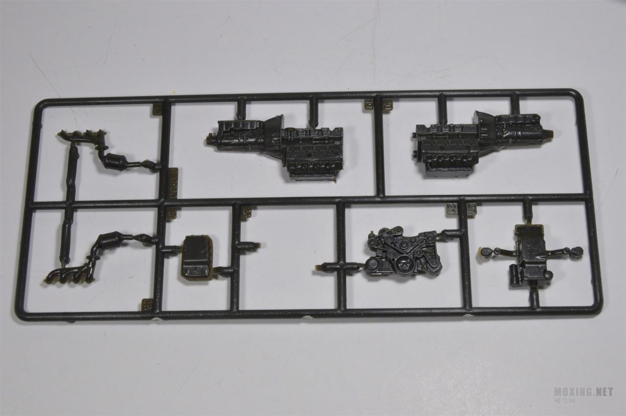 [模型网评测]威望(REVELL)-1/25 2013科迈罗(Camaro)ZL-1跑车(07059)-开盒简介 - 第13张  | 制作坦克模型记录