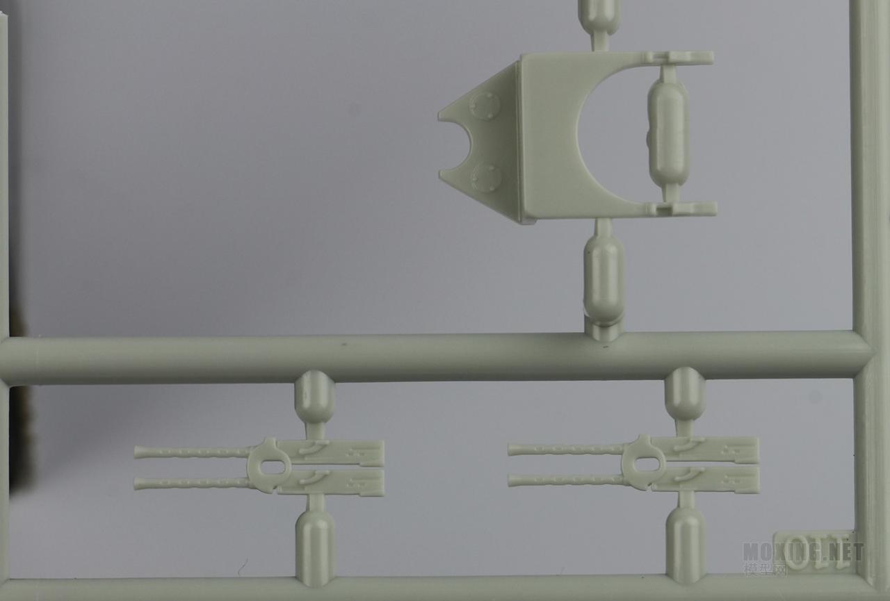 [模型网评测]威望-1/72英国哈利法克斯B MK.III轰炸机(04936)-实机简介 - 第8张  | 制作坦克模型记录