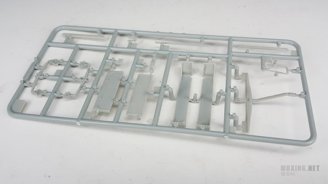 [模型网评测]威骏-1/35德国通用供油拖载车(AB3579)-开盒 - 第8张  | 制作坦克模型记录